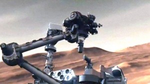 Рука-манипулятор Curiosity наконец-то добралась до поверхности Марса 