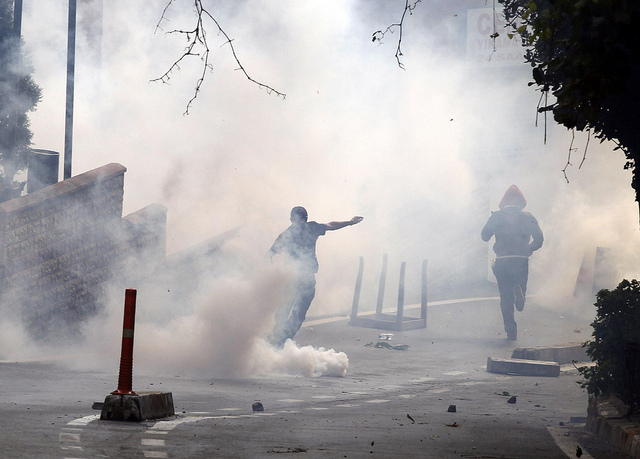 Столкновениями с полицией закончилась демонстрация курдов в Турции