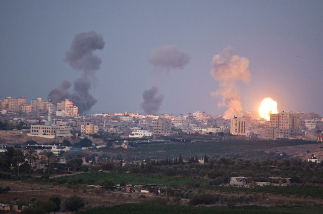 Пятый день подряд продолжается обстрел сектора Газа