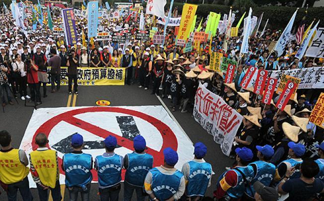 В Тайване прошли массовые протесты против власти