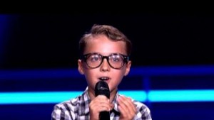 10-летний Алексей Ткаченко, который очень трогательно исполнил песню на итальянском языке