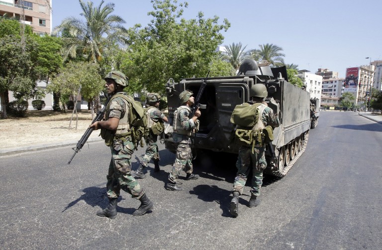 В Ливане суннитские боевики расстреляли солдат