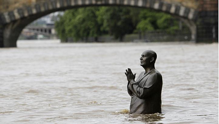 Наводнение в Праге в 2013 фото, видео