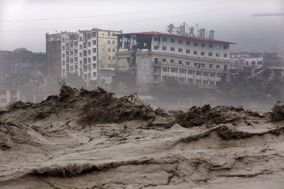 Китай борется с крупнейшим за 20 лет наводнением