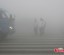 Китайские мегаполисы накрыло смогом