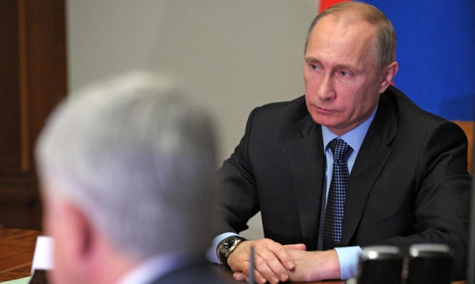 Владимир Путин заявил, что высокоточное оружие становится реальной альтернативой ядерному.