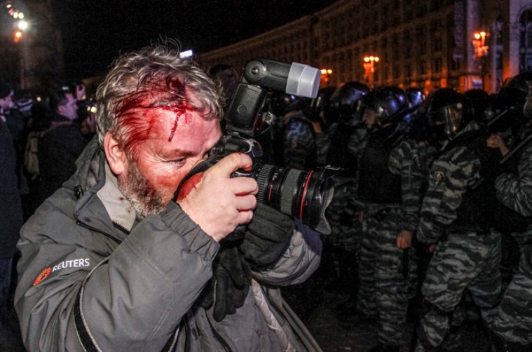 "Беркут" зверски разогнал протест в Киеве + Видео