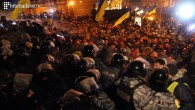 «Беркут» разгоняет лагерь протестующих на Майдане
