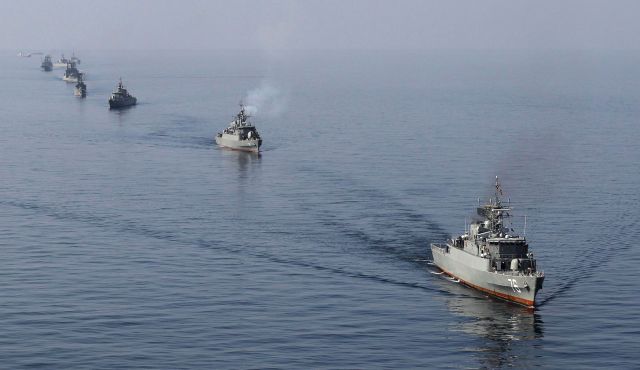 Иран отправил военные корабли к морским границам США