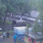 Видео. В Донецк штурмуют военную часть 3004